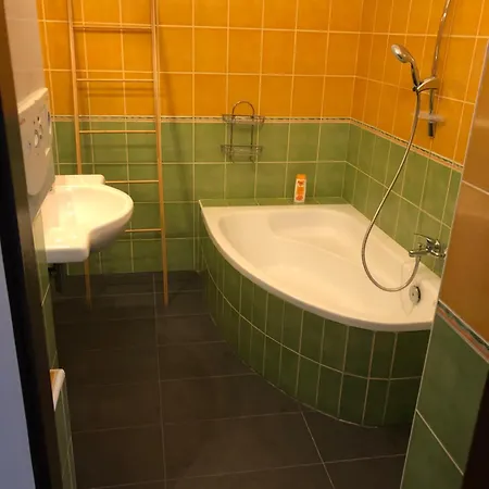 Krystof Apartament *